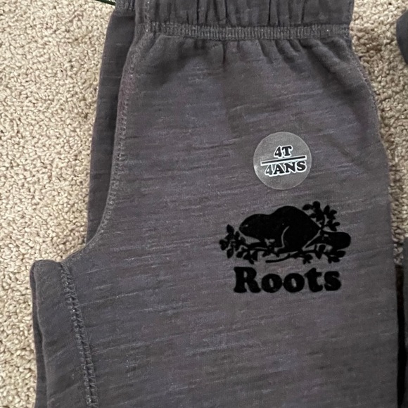 New warm sweater and pants to match. Coal grey - Picture 3 of 3